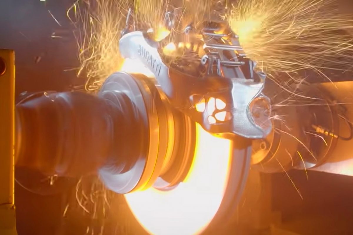 Video: Bugatti shows crazy testing of 3D-printed titanium brakes