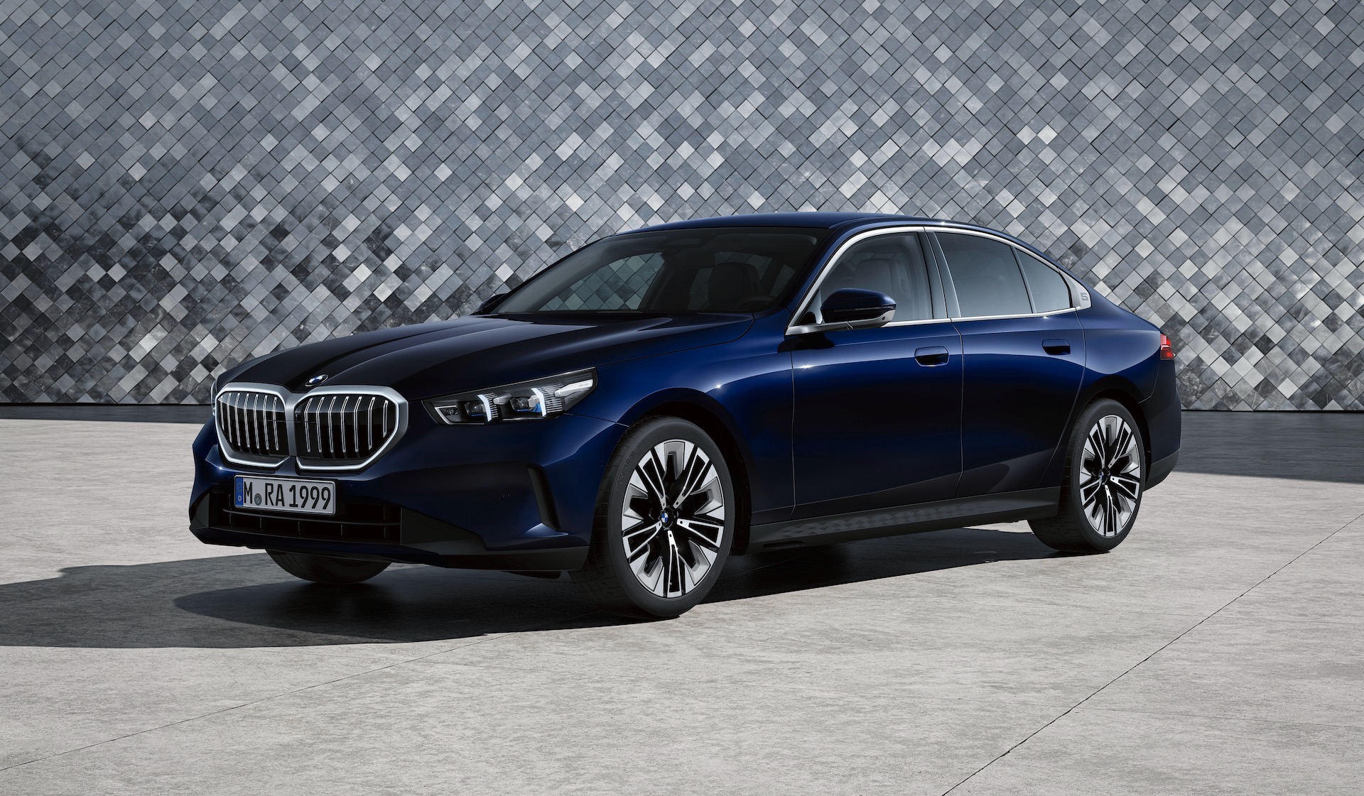 BMW Australia confirms 2025 540d xDrive for local lineup | Driving ...