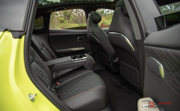 2025 Deepal S07-rear seats