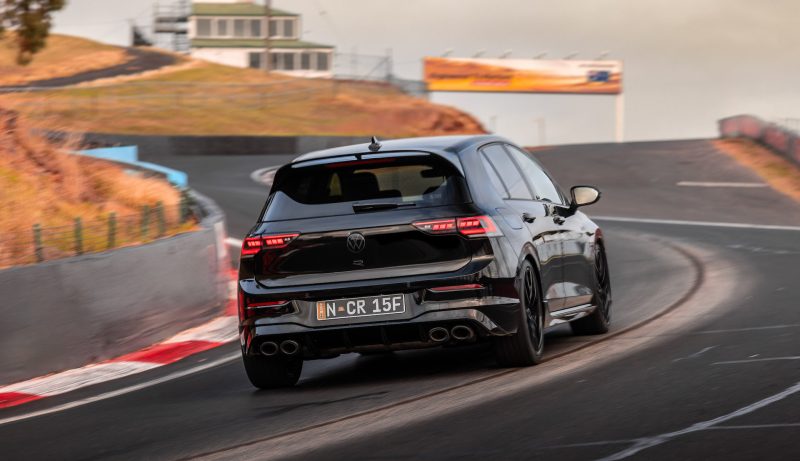 2026 Volkswagen Golf R review – Australian launch (video) | Driving ...