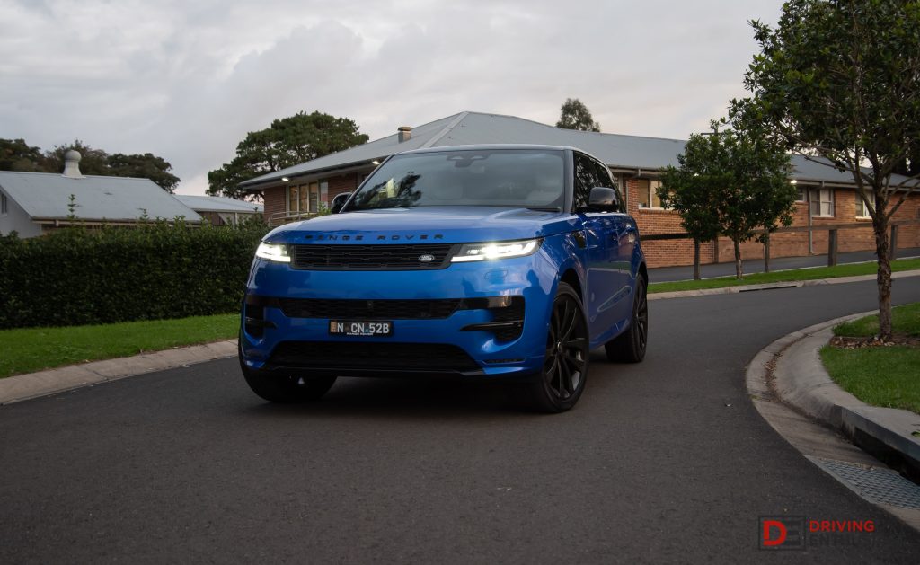 2025 Range Rover Sport P460e-headlights
