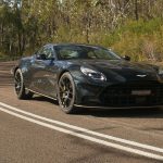 2025 Aston Martin Vanquish-handling