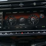2025 Aston Martin Vanquish-touchscreen