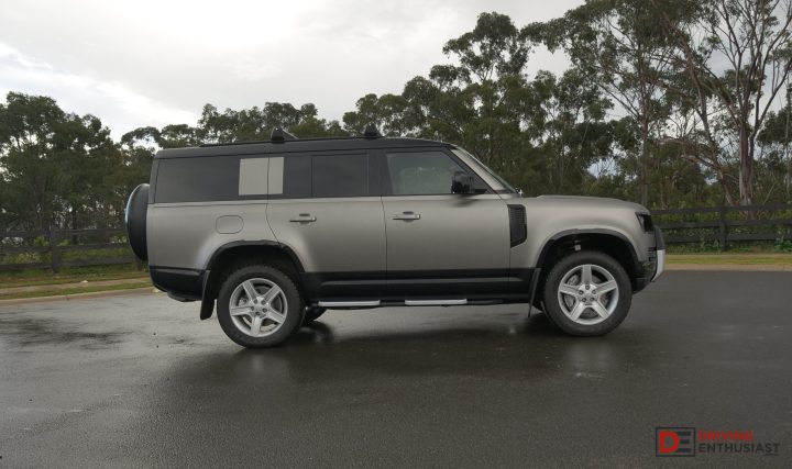 2025 Land Rover Defender 130 D350 SE-length