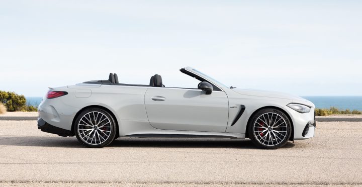 2025 Mercedes-AMG CLE 53 cabrio - roof down