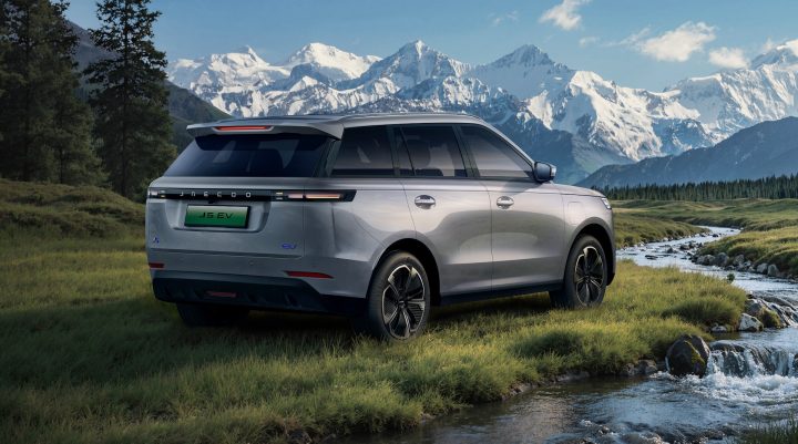 2026 Jaecoo J5 EV - taillights