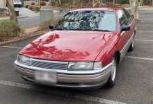 1989 Holden VN Calais factory manual V8