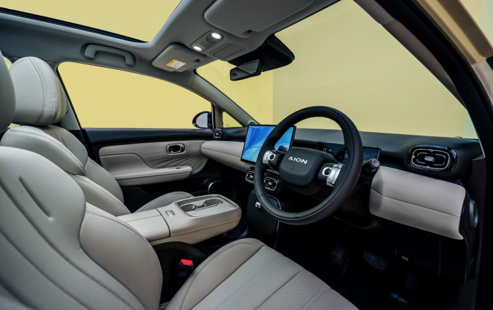 2026 GAC Aion UT - interior