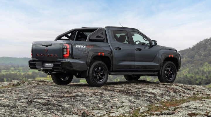 2026 Nissan Navara PRO-4X rear