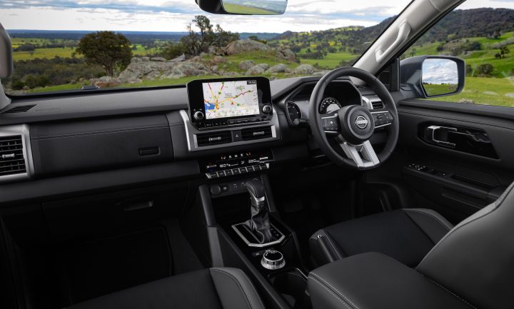 2026 Nissan Navara ST-X interior