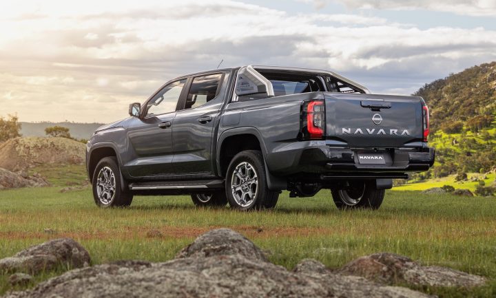 2026 Nissan Navara ST-X rear