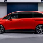 2026 Mercedes-Benz VLE 400 side