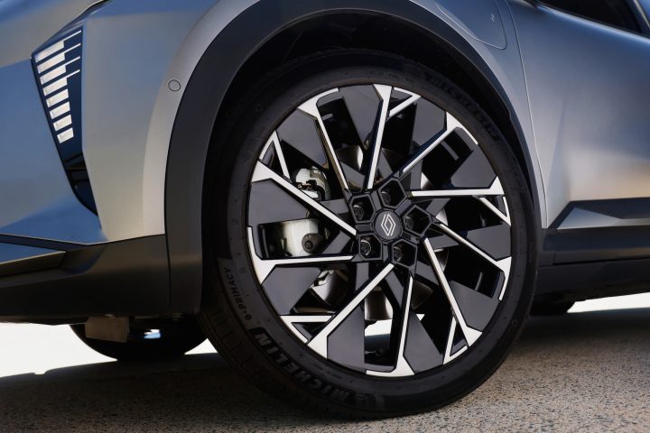 2026 Renault Scenic E-Tech Esprit Alpine - wheels tyres