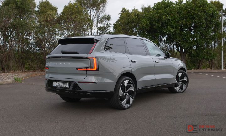 2026 Volvo EX90 Ultra Performance-rear