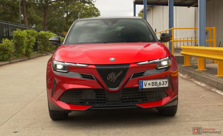 2026 Alfa Romeo Junior Ibrida-grille