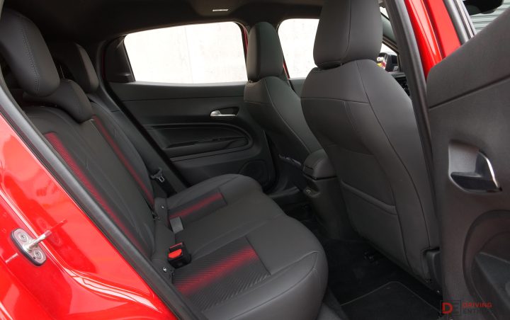 2026 Alfa Romeo Junior Ibrida-rear seats