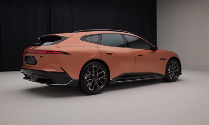 2026 Avatr 06T wagon - rear