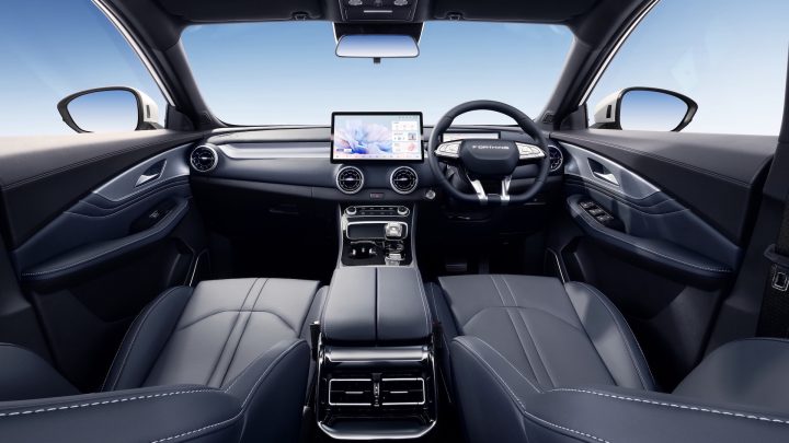 2026 Forthing Taikon 5 - interior