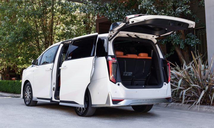 2026 GAC M8 Luxury - boot