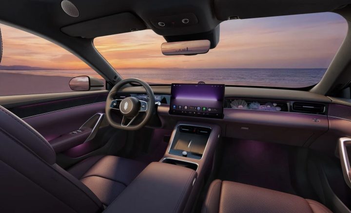 2026 SAIC Z7 interior