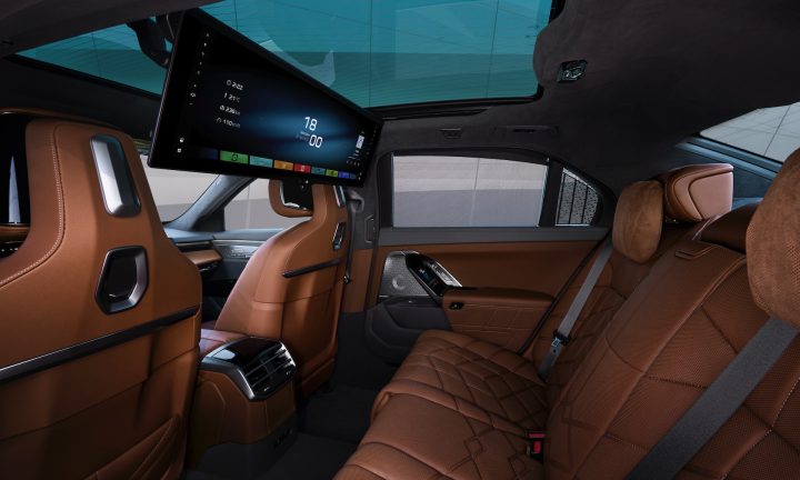 2027 BMW 7 Series i7 - rear seats
