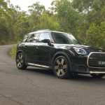 2026 MINI Countryman SE Favoured - corner