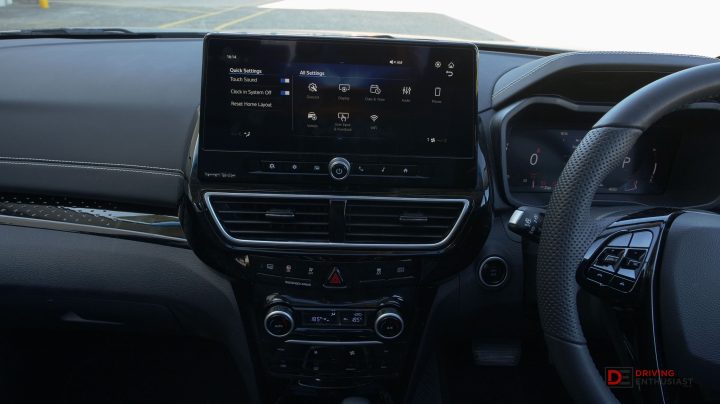 2026 Mahindra 3XO - touchscreen