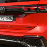 2026 Volkswagen Tiguan 195TSI R-Line - rear badge