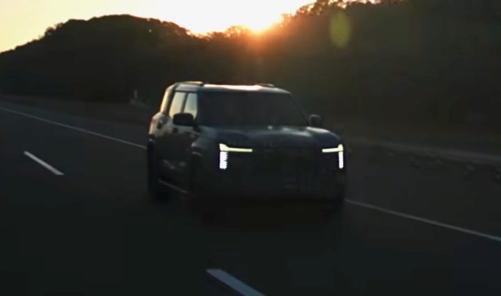 2027 Mitsubishi Pajero prototype teaser