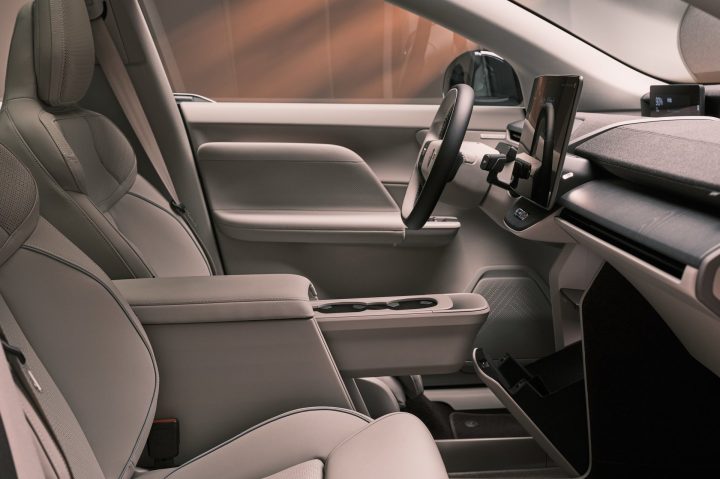2027 Volvo EX60 - console