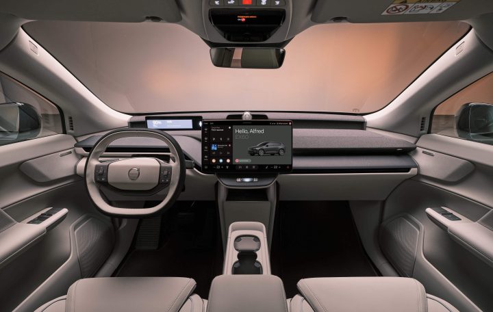 2027 Volvo EX60 - interior