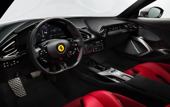 Ferrari 12Cilindri - interior