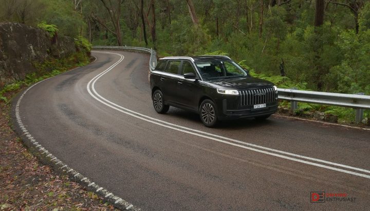 2026 Jaecoo J5 petrol Summit - handling