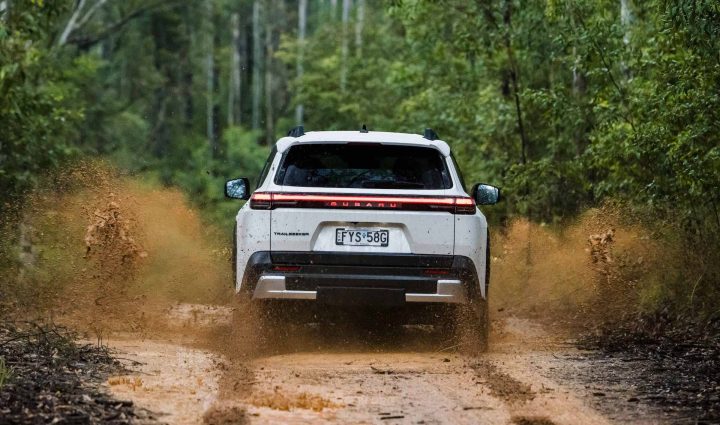 2026 Subaru Trailseeker AWD - mud