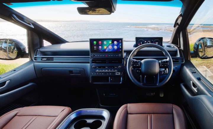 2027 Hyundai Staria Lounge Hybrid - interior