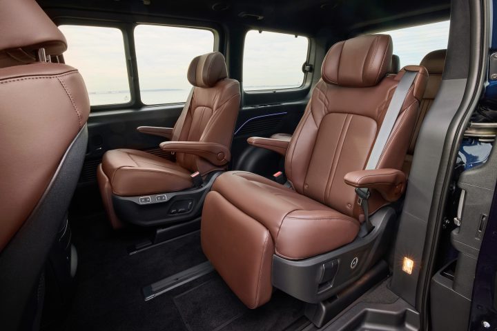 2027 Hyundai Staria Lounge Hybrid - rear seats