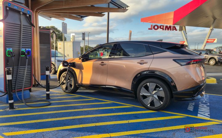 2026 Nissan Ariya Evolve e-Force - charging