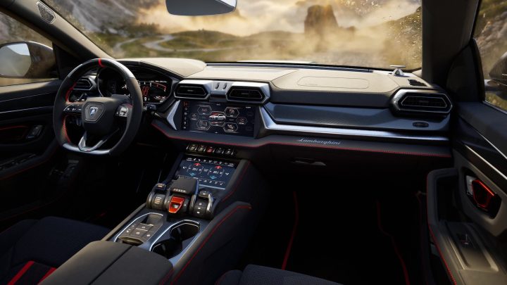 2027 Lamborghini Urus SE Performante - interior