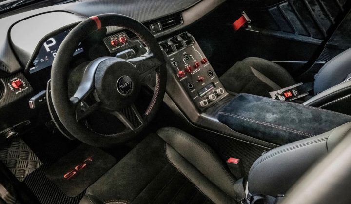 SGT Automobili Alfa Romeo 155 V6 TI DTM 55-SGT - interior
