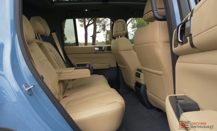 2026 Denza B5 - rear seats