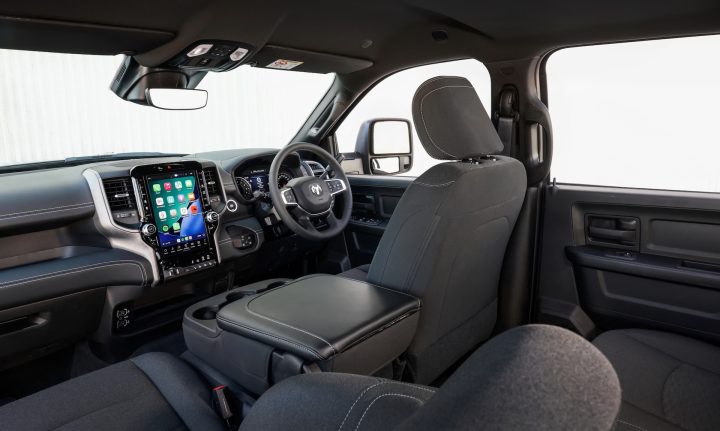2026 RAM 2500 Warlock V8 - interior