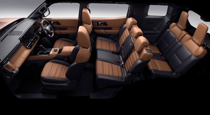 2027 Mitsubishi Pajero - seats