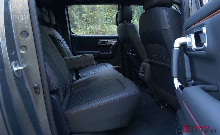 2026 JAC Hunter X - rear seats