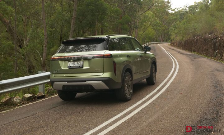 2026 Jaecoo J7 SHS Track - Australia