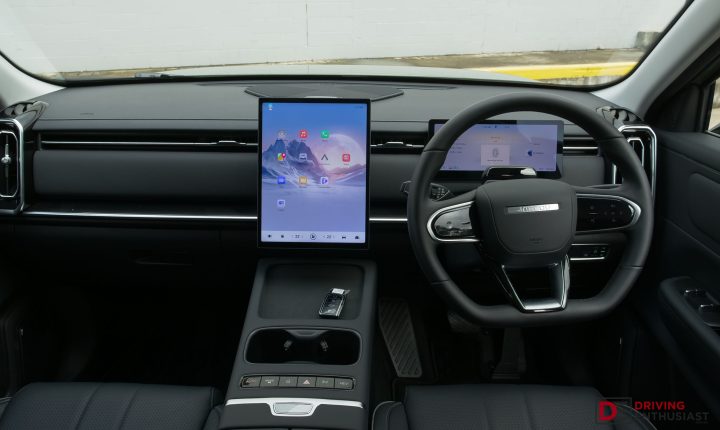 2026 Jaecoo J7 SHS Track - interior