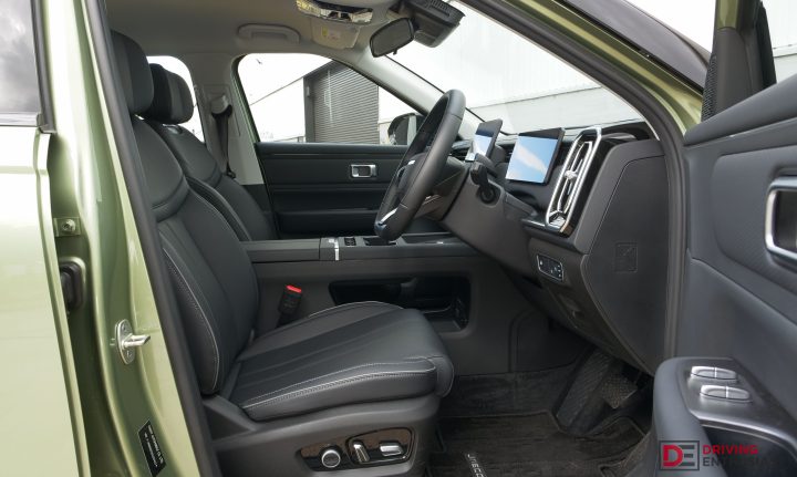 2026 Jaecoo J7 SHS Track - seats