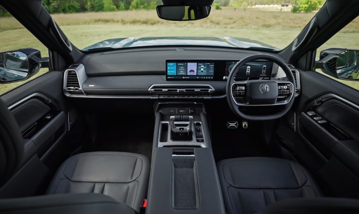 2026 MG U9 EV - interior