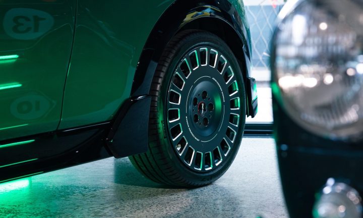 2026 MINI JCW Lucky 13 Edition - JCW Rallye Spoke alloy wheels