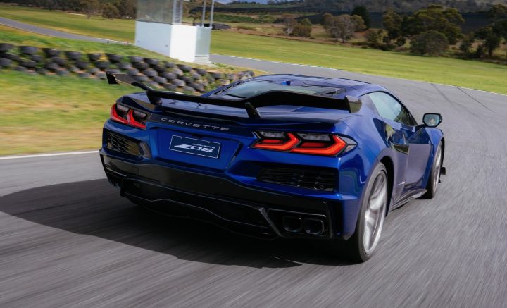 2027 Chevrolet Corvette Z06 - rear wing