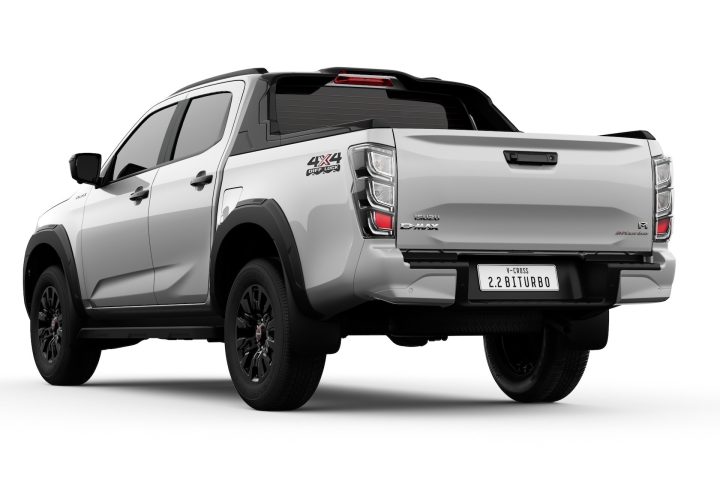 2027 Isuzu D-Max BiTurbo - badge